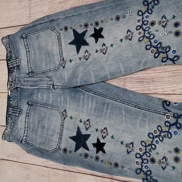 Free People Delphine High Waist Wide Flare Leg Embroidered Blue Jeans Sz 28 - Picture 3 of 14